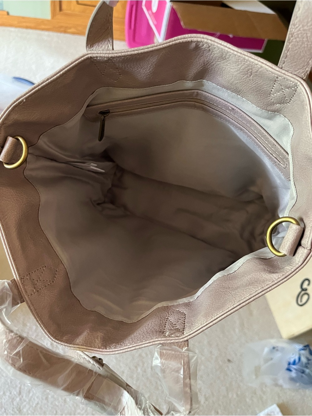 thirty-one stone distressed pebble Faux-Leather Tote with Detachable Strap - Picture 3 of 5